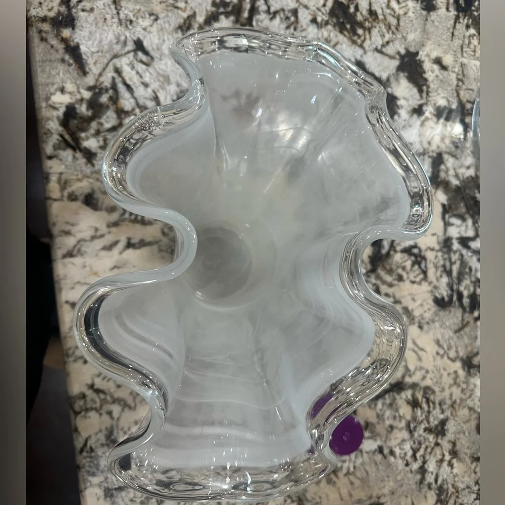 Tammoro Home Murano Art Glass Hand Blown Mid-Century Modern White Swirled Vase